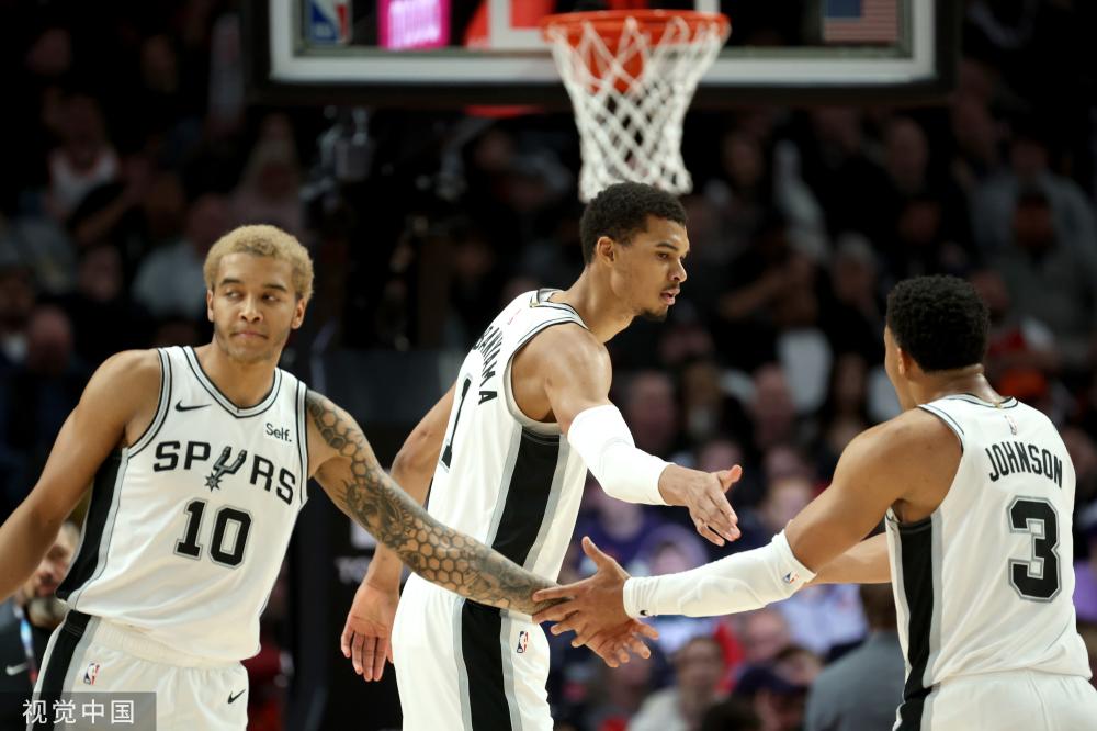 球帮助队友 球帮助队友