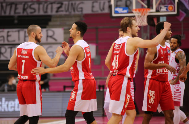 玉昆队需要 玉昆队需要