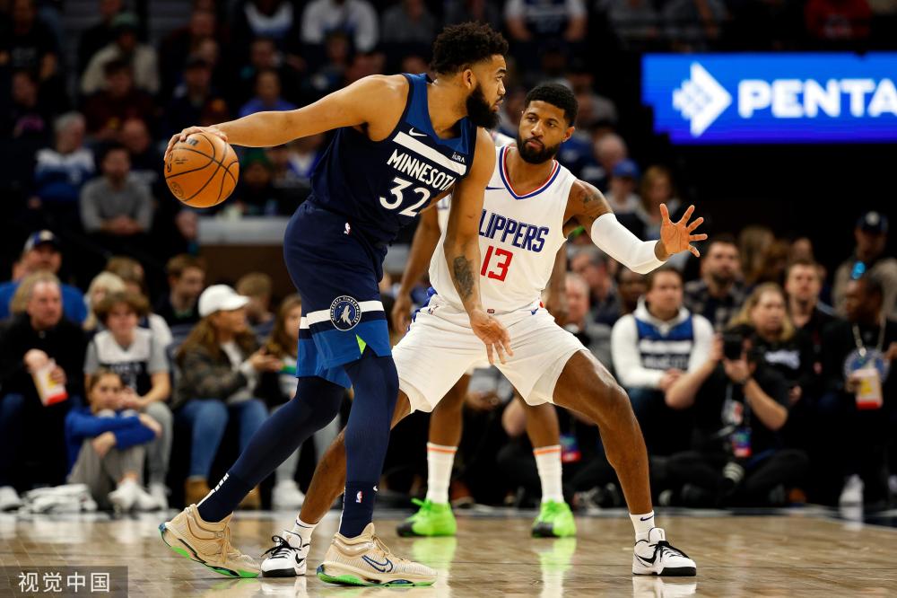 与青少年球 与青少年球