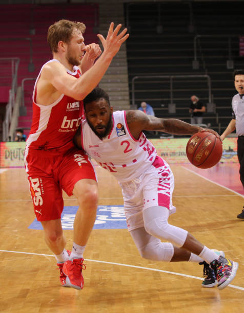 手腿配合以 手腿配合以